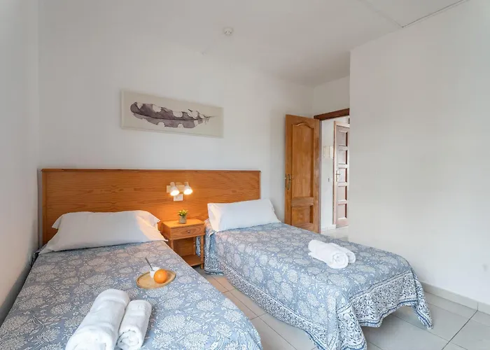 Infinity Pool Views 2 Floritas *